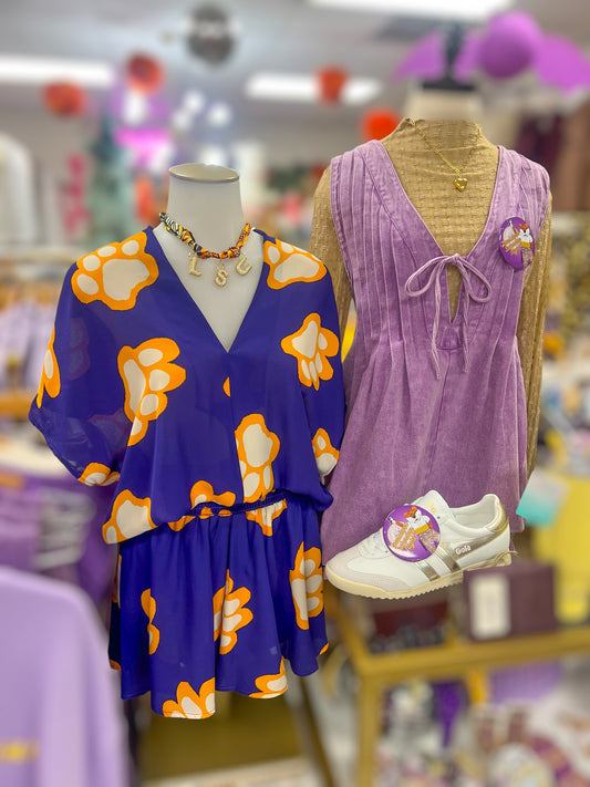 Willow Tiger Paw VNeck Blouse