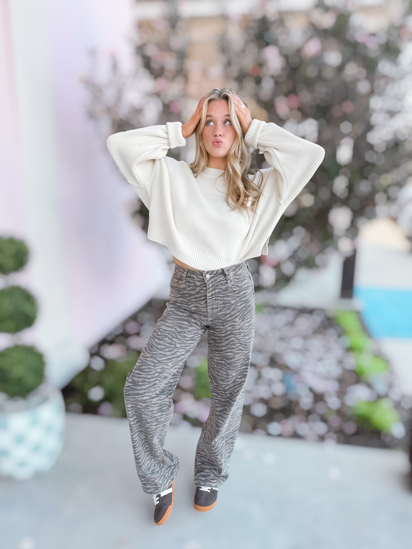 Logan Tiger 31” Inseam Dad Basic Jean