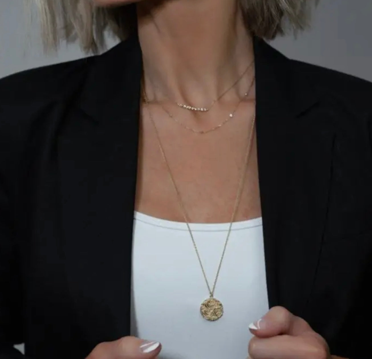 Loverly Flower Coin Pendant Necklace