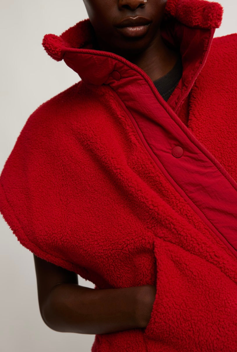 Scout It Out Vest Cranberry