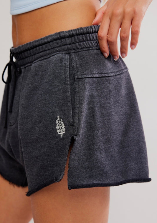 Knockout Short Black