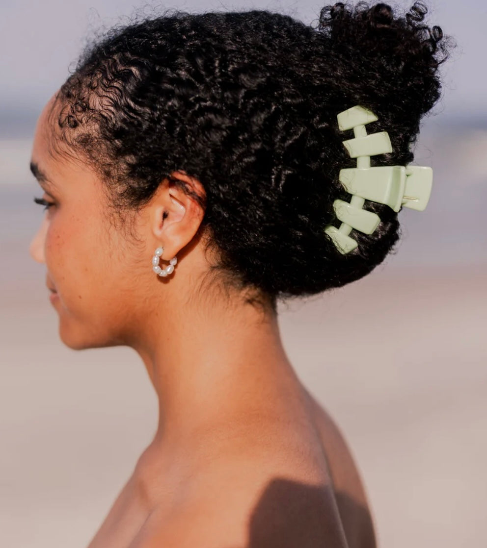 Classic Aloe, There! Large Hair Clip