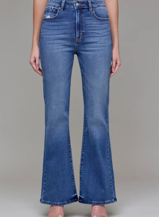 Happi Medium Wash Classic 31” Inseam Flare