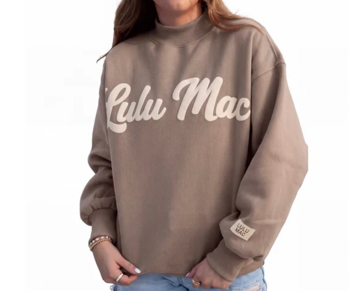 LuLu Mac Mock Neck Script Brown/Sand