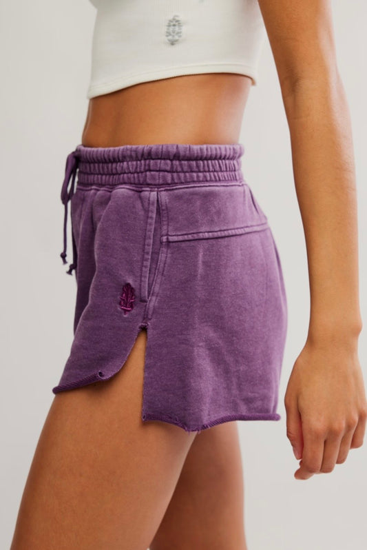 Knockout Short Blackberry
