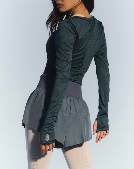 Carpe Diem Short Skyline