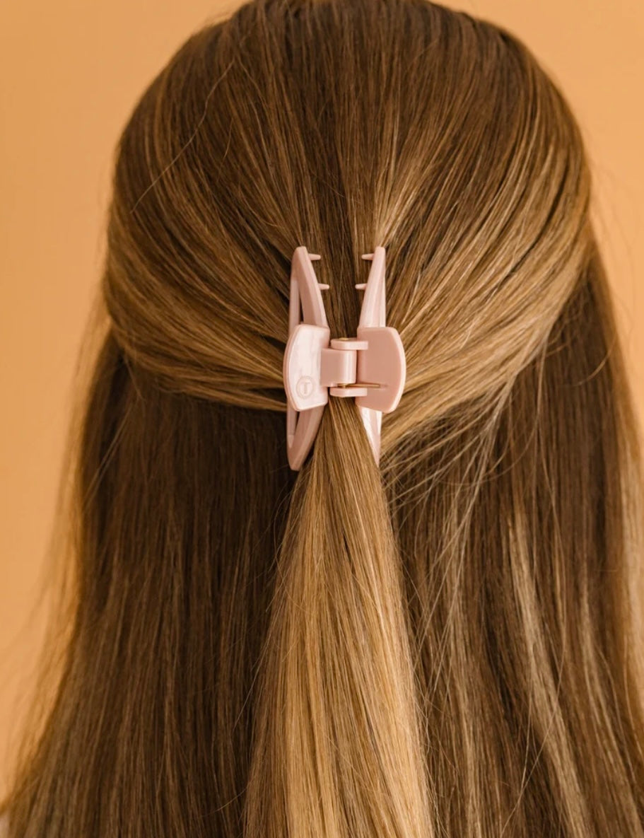 Open Pearly Pink Small Hair Clip