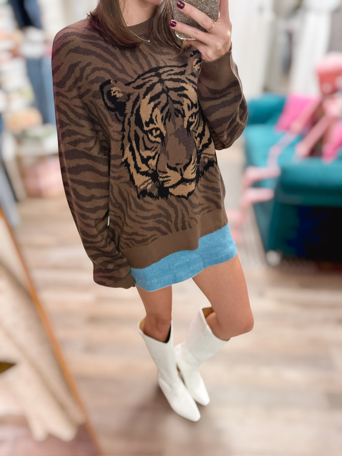 Seasons Sweater Wild Tiger Graphic Knit