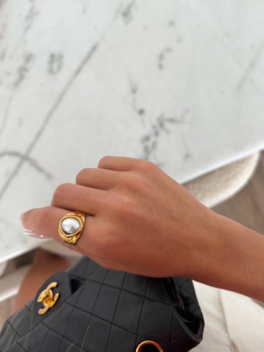THE PEARL RING