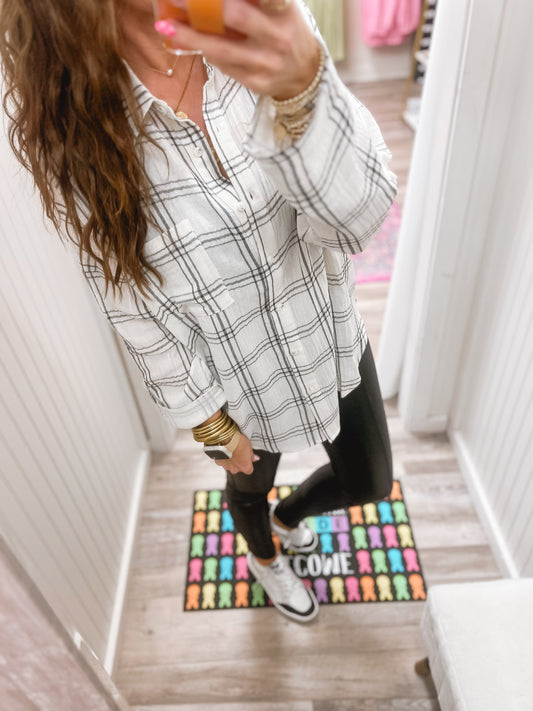 Live on The Grid Black & Ivory Oversized Button Up