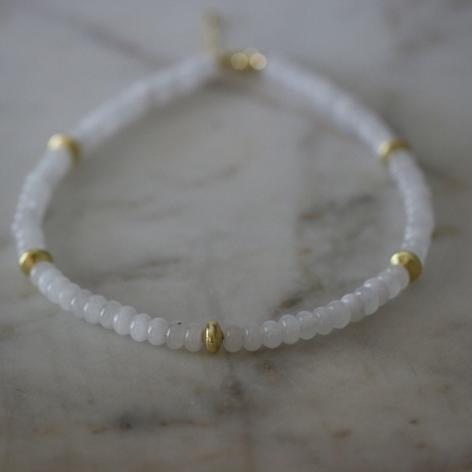 Elizabeth Gemstone Necklace White