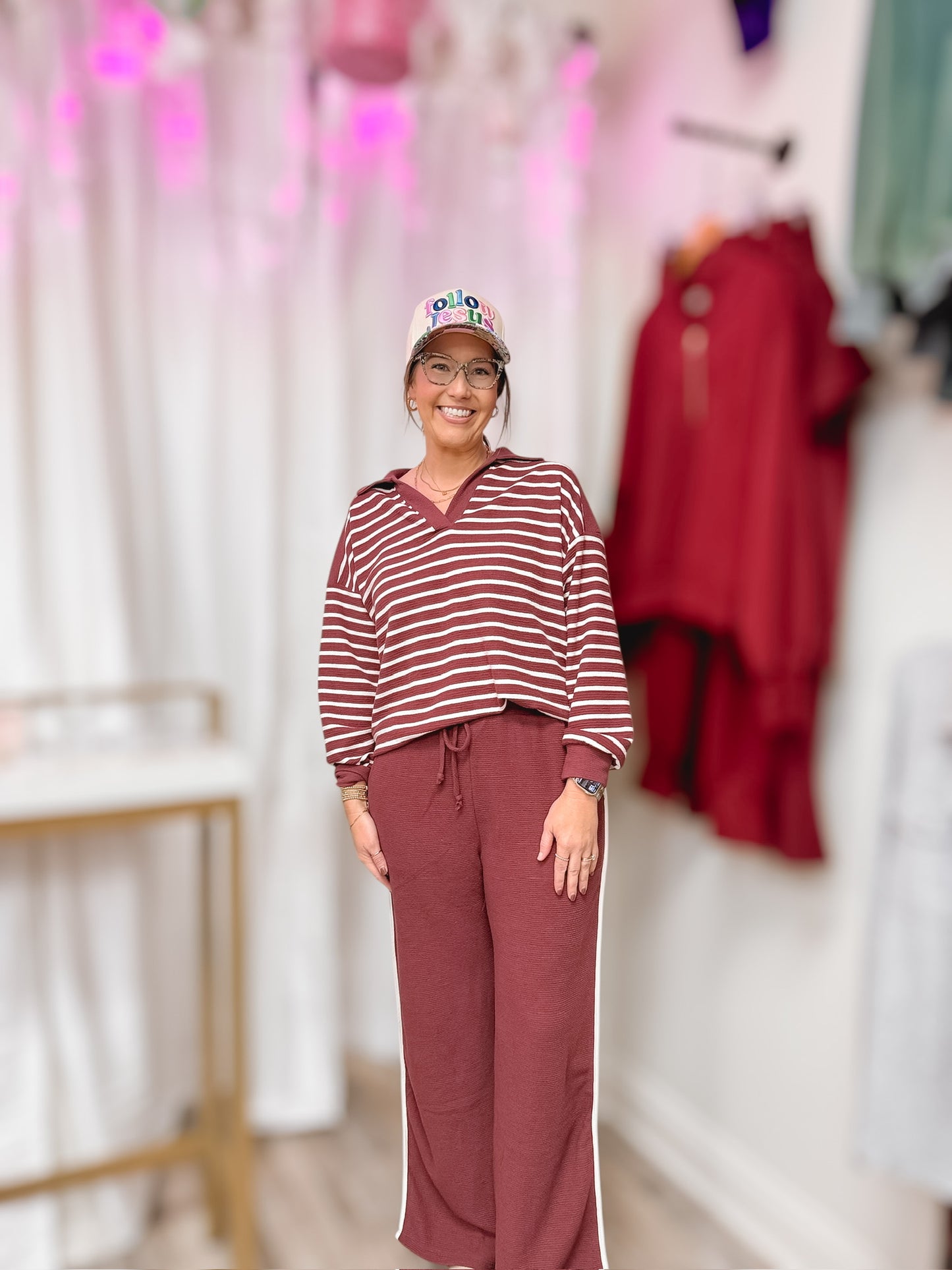 Wine Cloud 9 Contrast Line Straight Pants