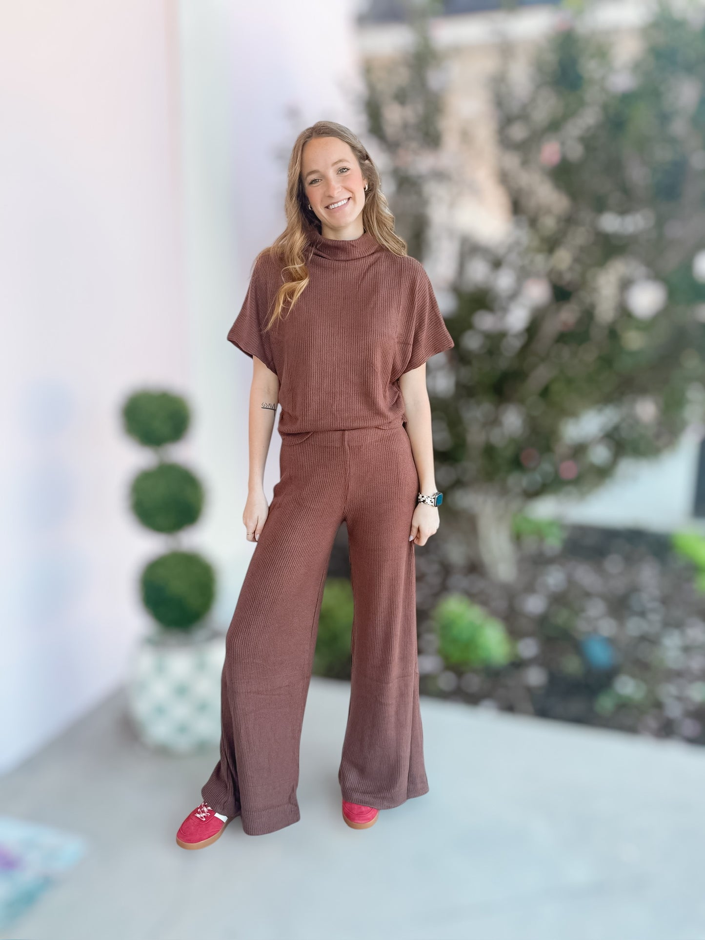 Swedan Mock Neck Short Sleeve & Pant Set Brown