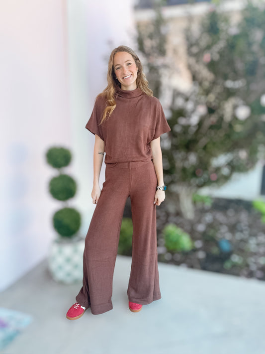 Swedan Mock Neck Short Sleeve & Pant Set Brown