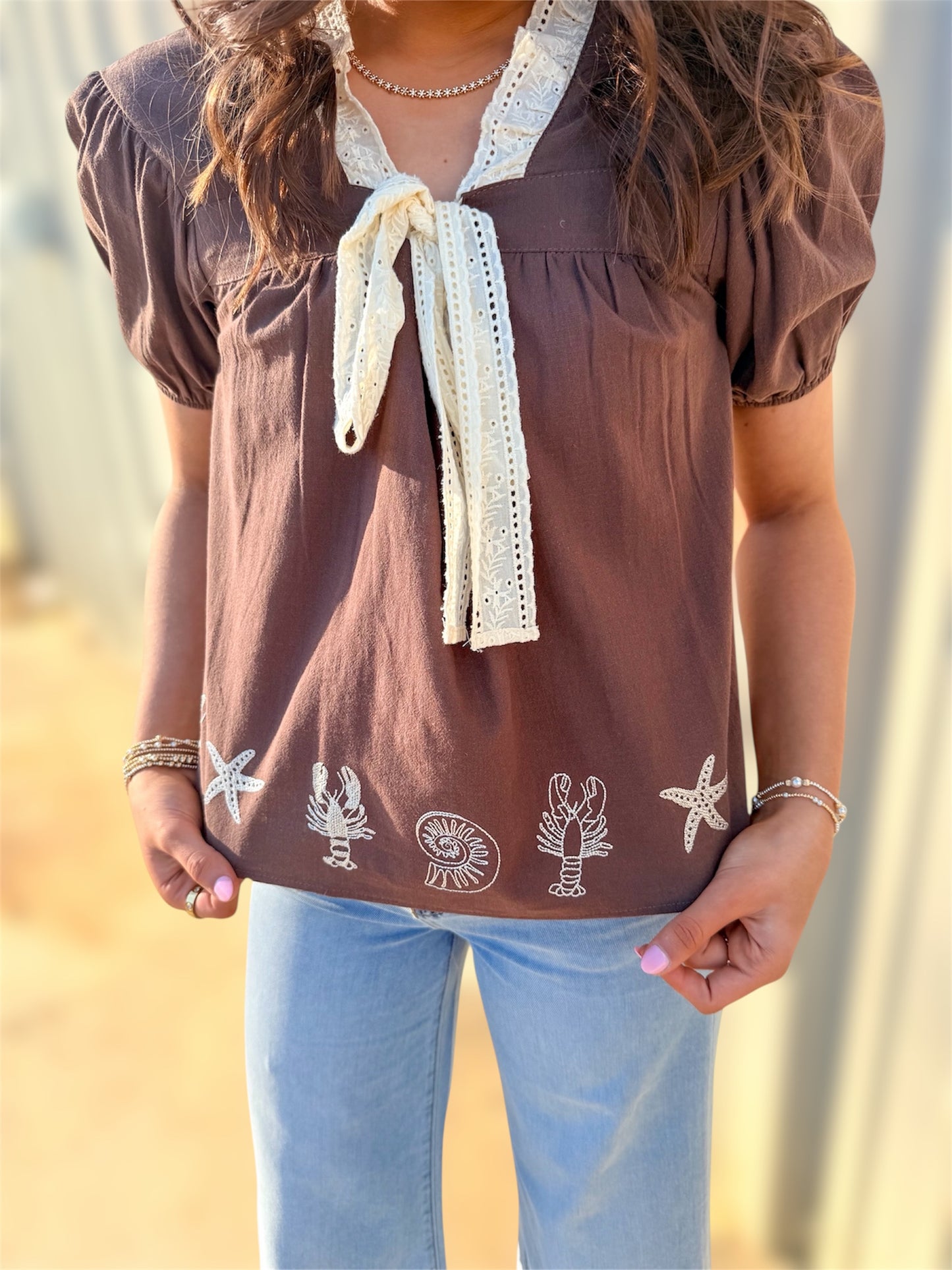 Sea Life Chocolate Bow Top