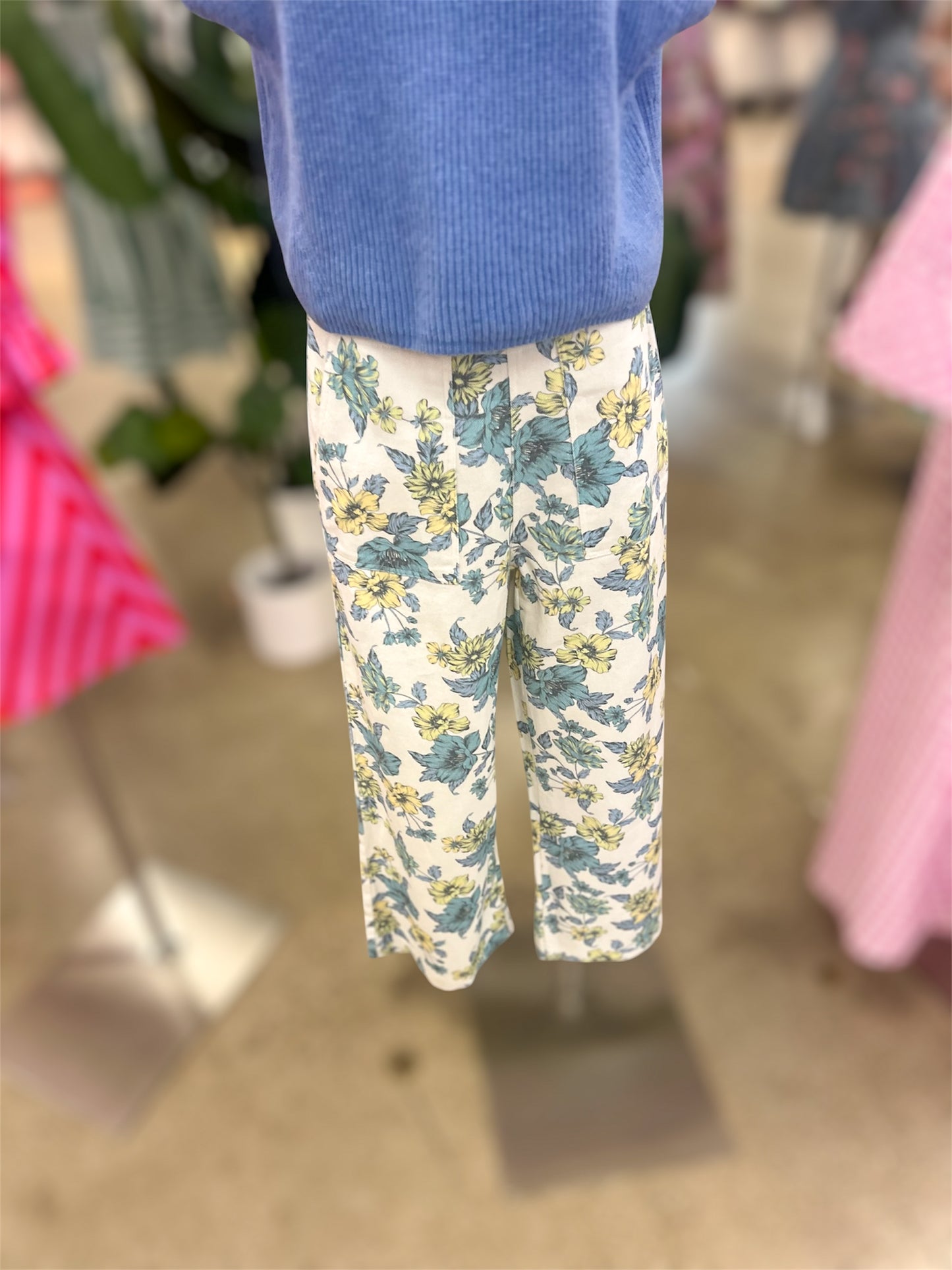 Blues Floral & White Pants