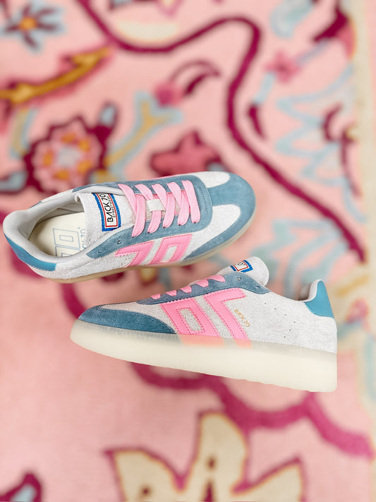 Boston Grey Jeans Pink Sneakers