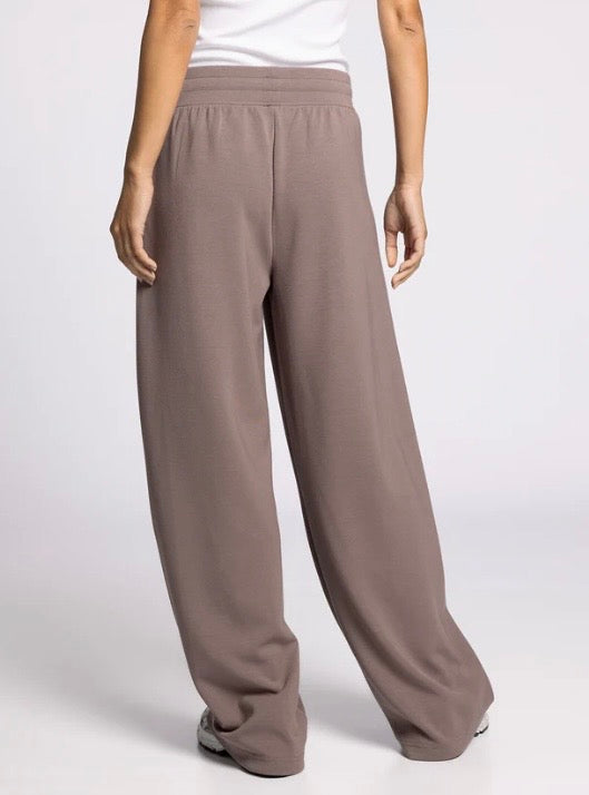 Constance Pants in Eggplant Ivory