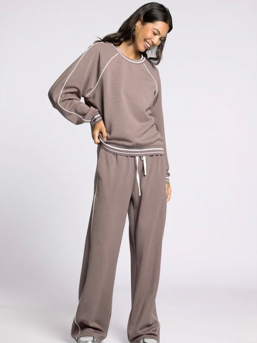 Amelia Top in Eggplant Ivory