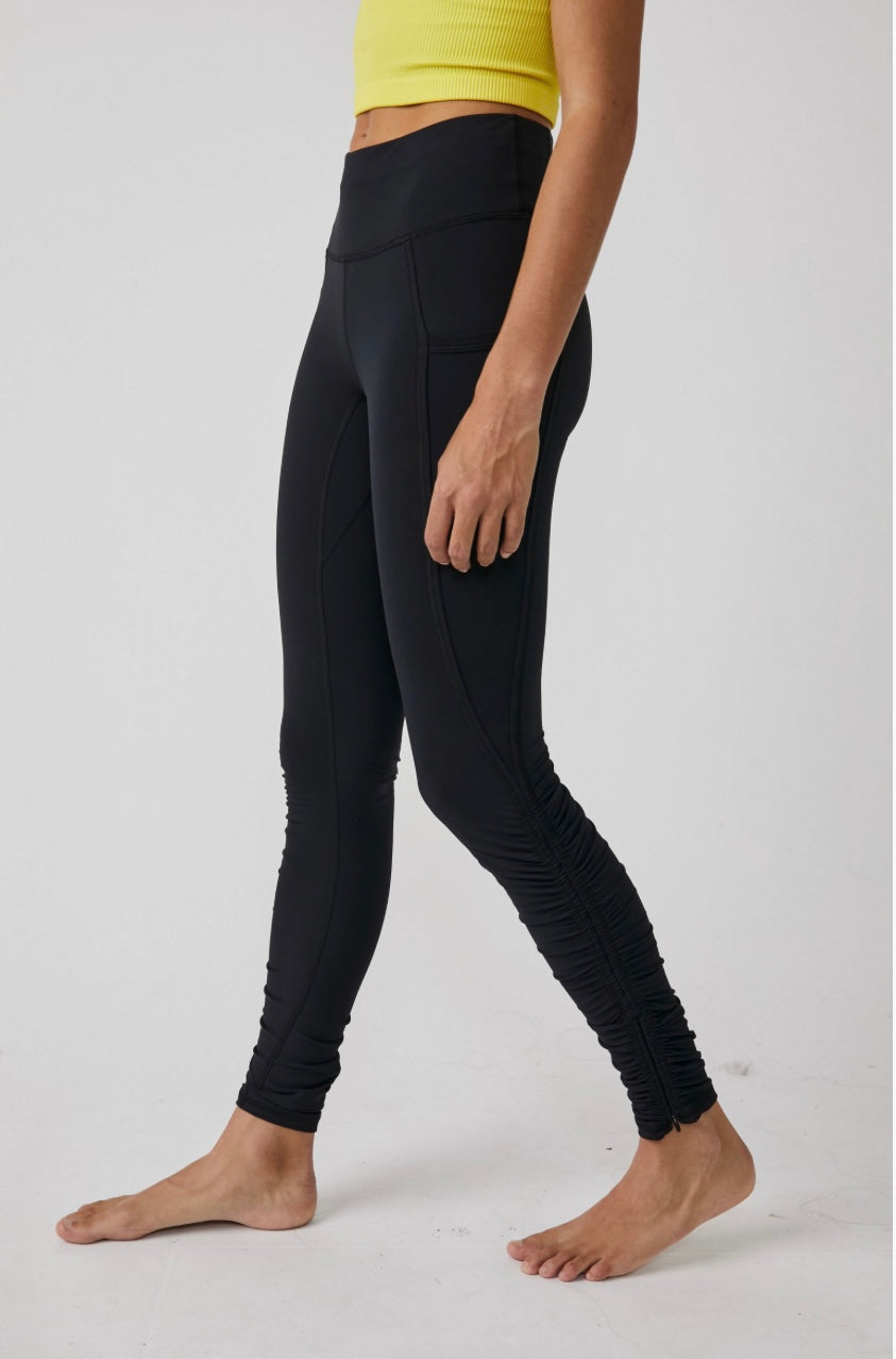 Wonderland Run Legging Black