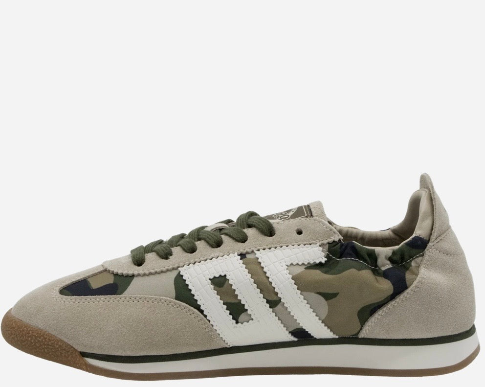 Rocket in Camo Beige Sneakers