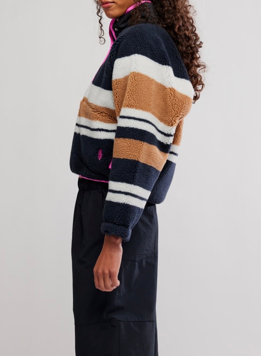 Rocky Ridge Pullover Black Nutmeg Fucshia