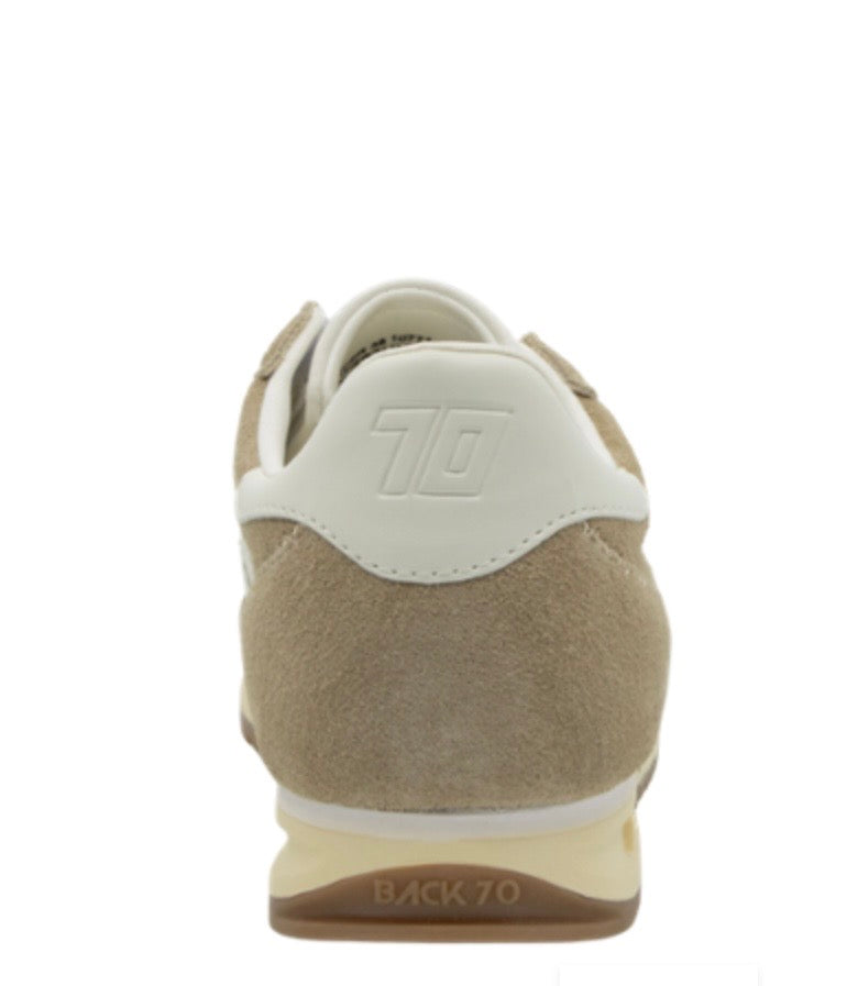 Runner in Tan Back 70 Sneakers
