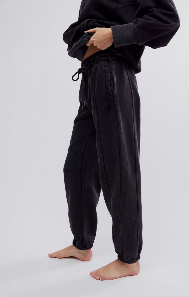 Sprint To The Finish Pant Black