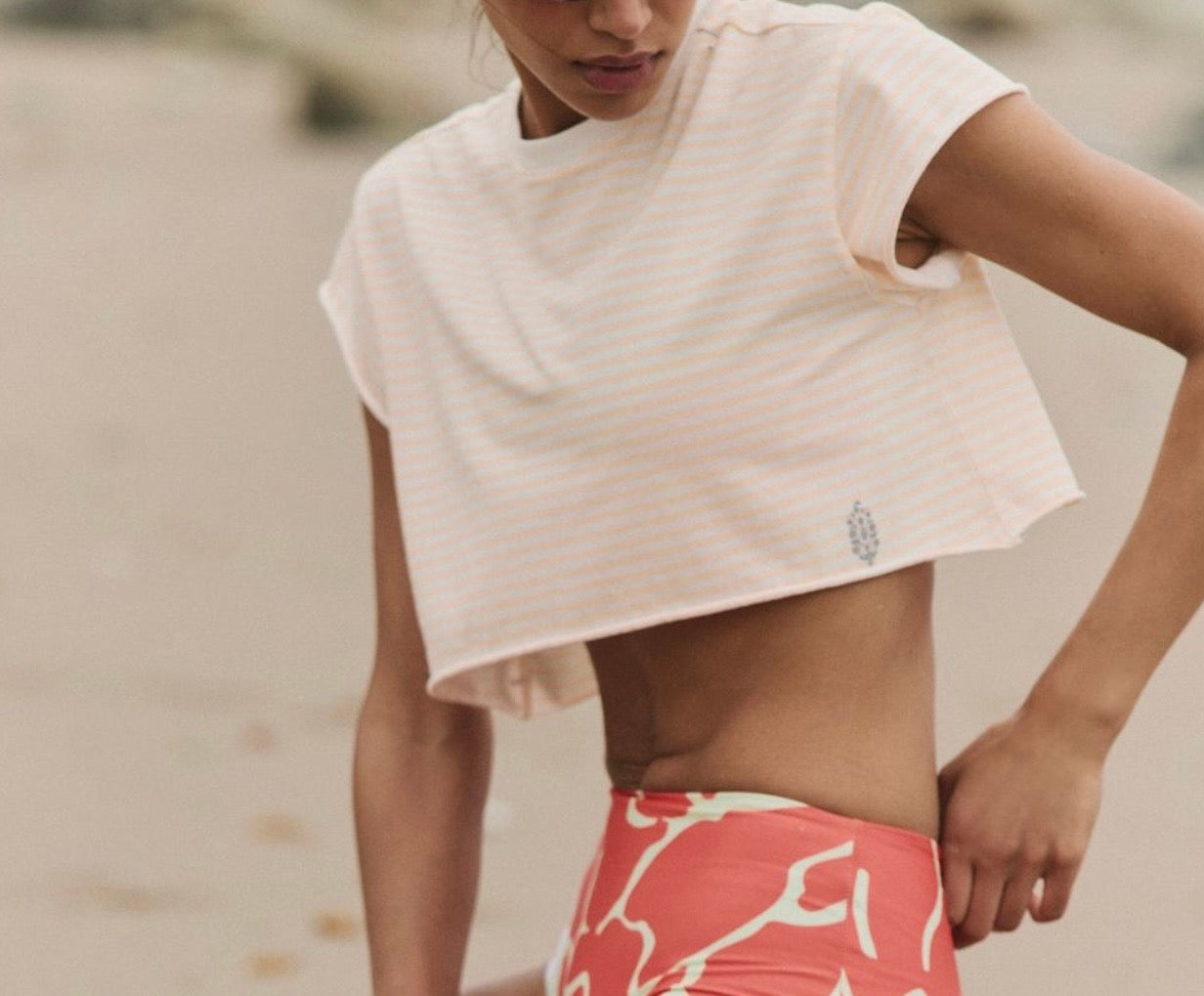Printed Hot Shot Cropped Tee Pina/White