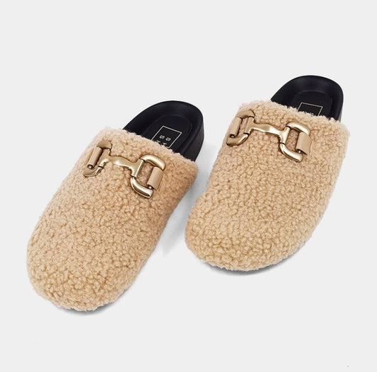 Azala Beige Clogs