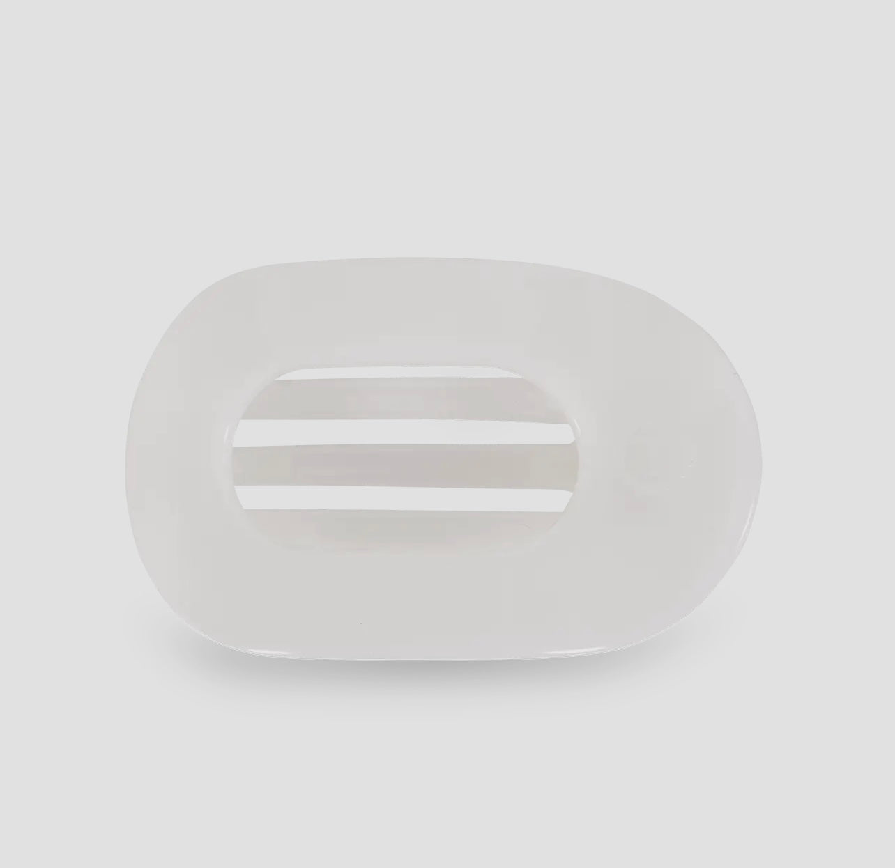 Coconut White Small Flat Round Clip