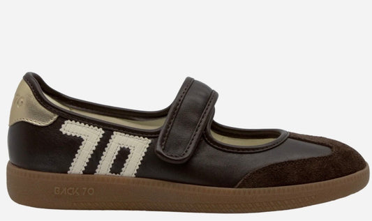 Aya in Coffee Milk Sneakerina