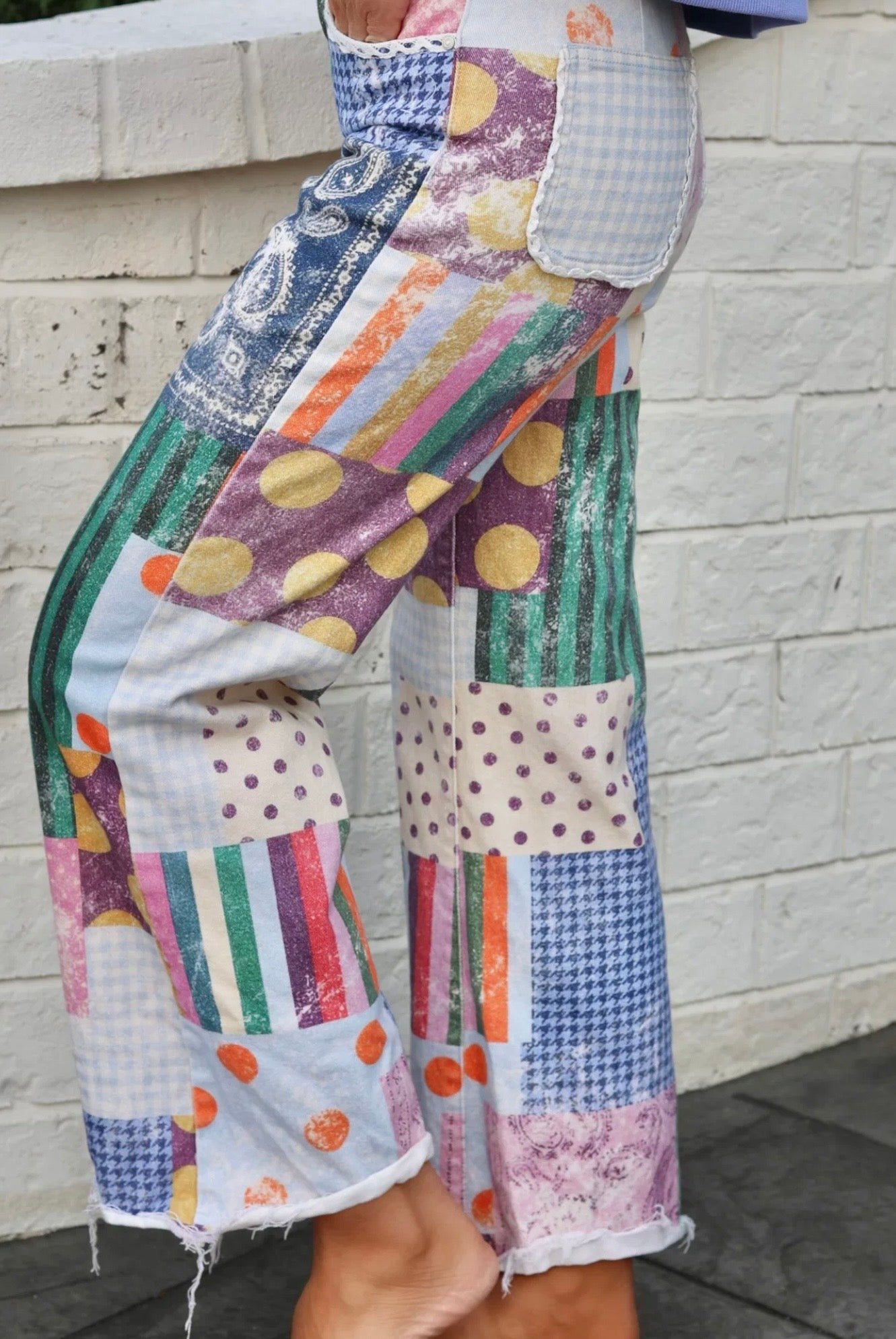 Raw Hem Jewel Patch Jeans