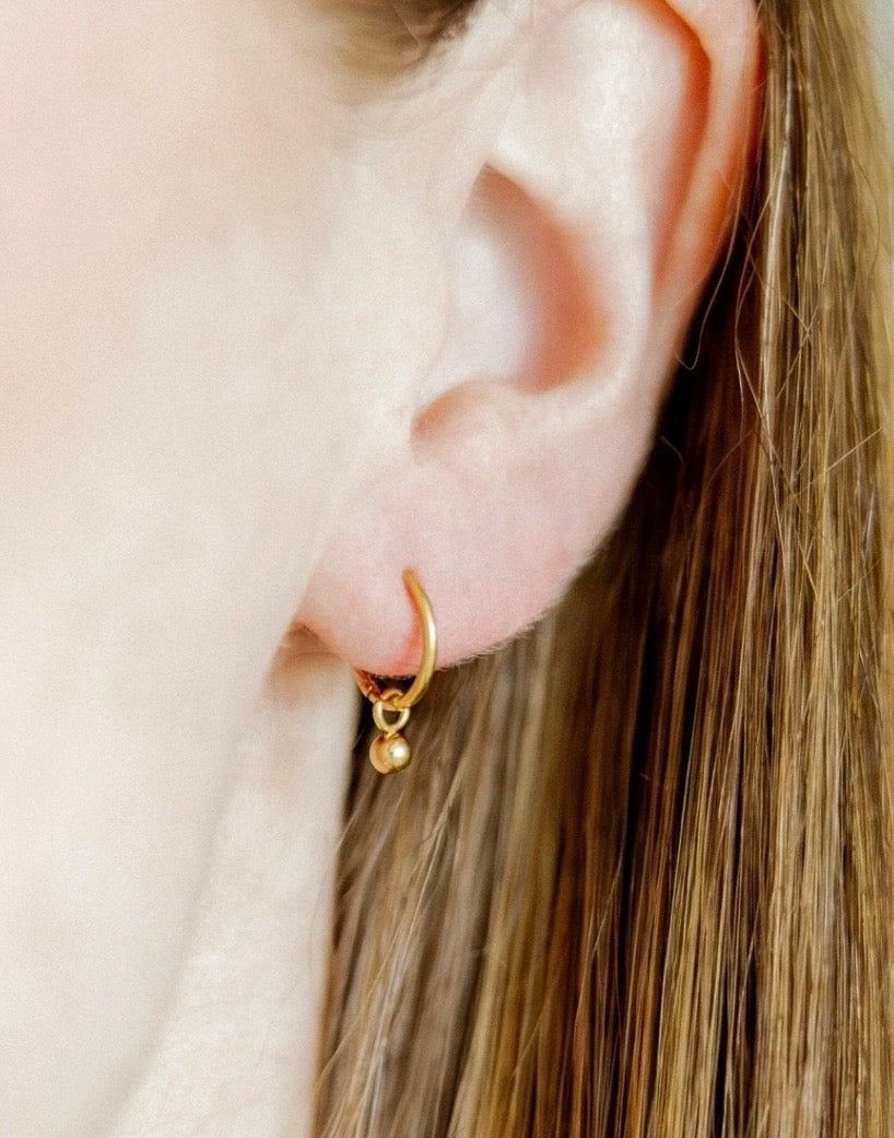 Huggie Charm Earrings - Nola 8mm