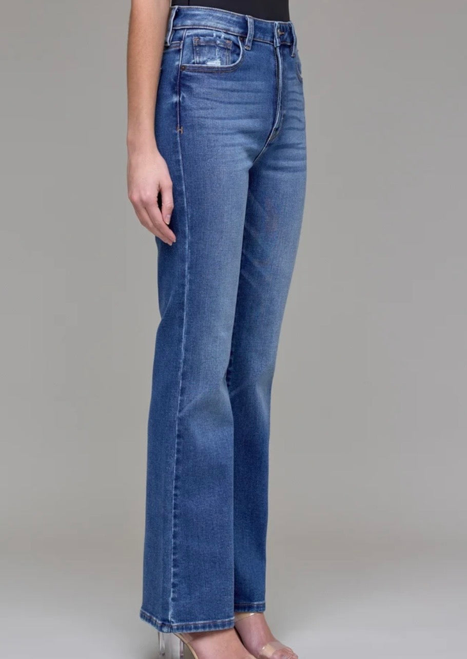 Happi Medium Wash Classic 31” Inseam Flare