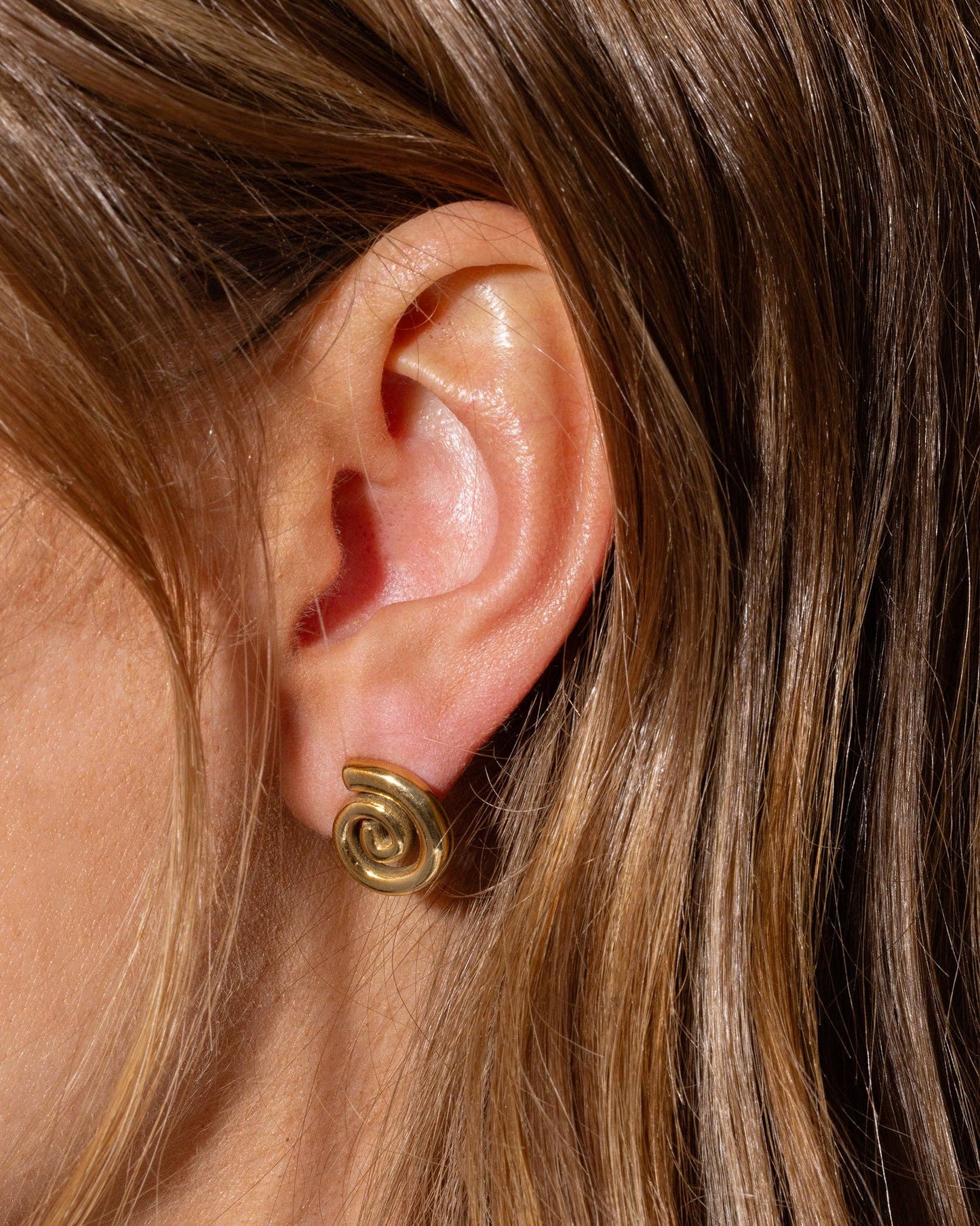 Gold-Plated Swirls - Miranda