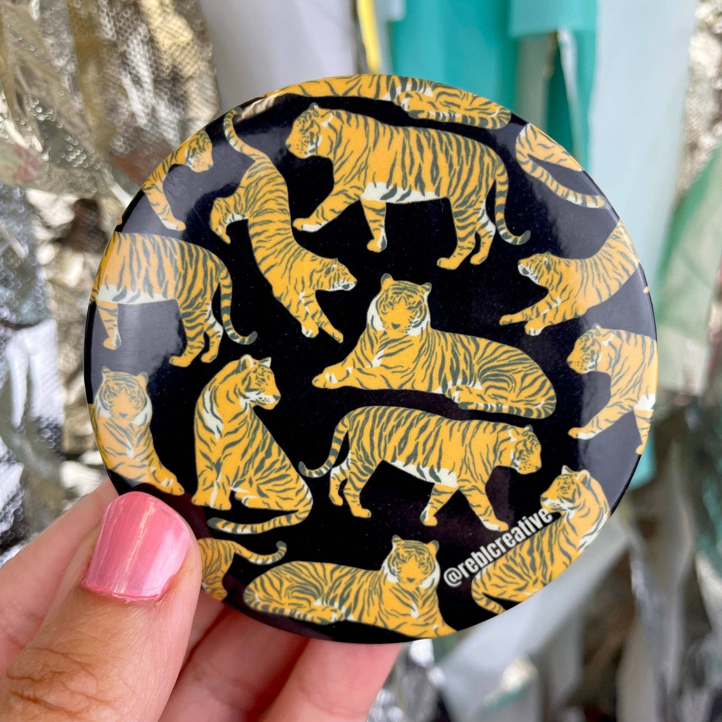 Tiger Lounge - Black - Game Day Button