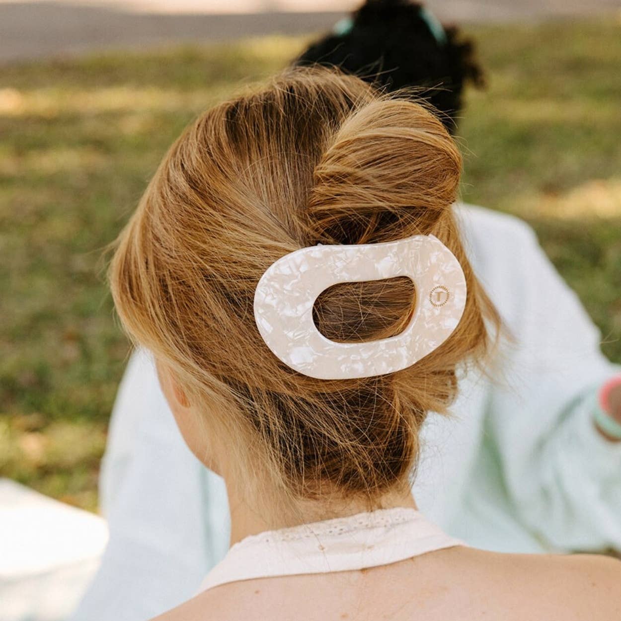 Flat Round Hair Clip | Large | Soft Surf